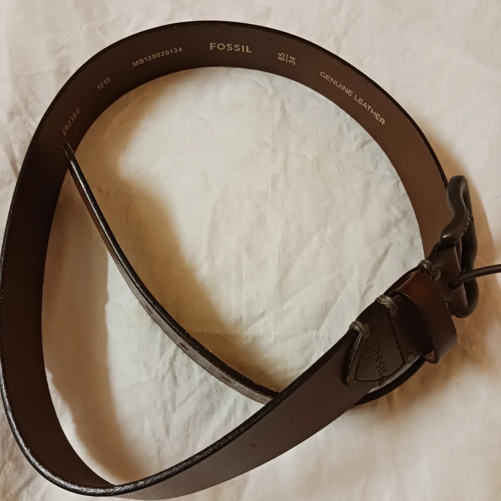 Fossil Brown Genuine Leather Belt logo inside and outside